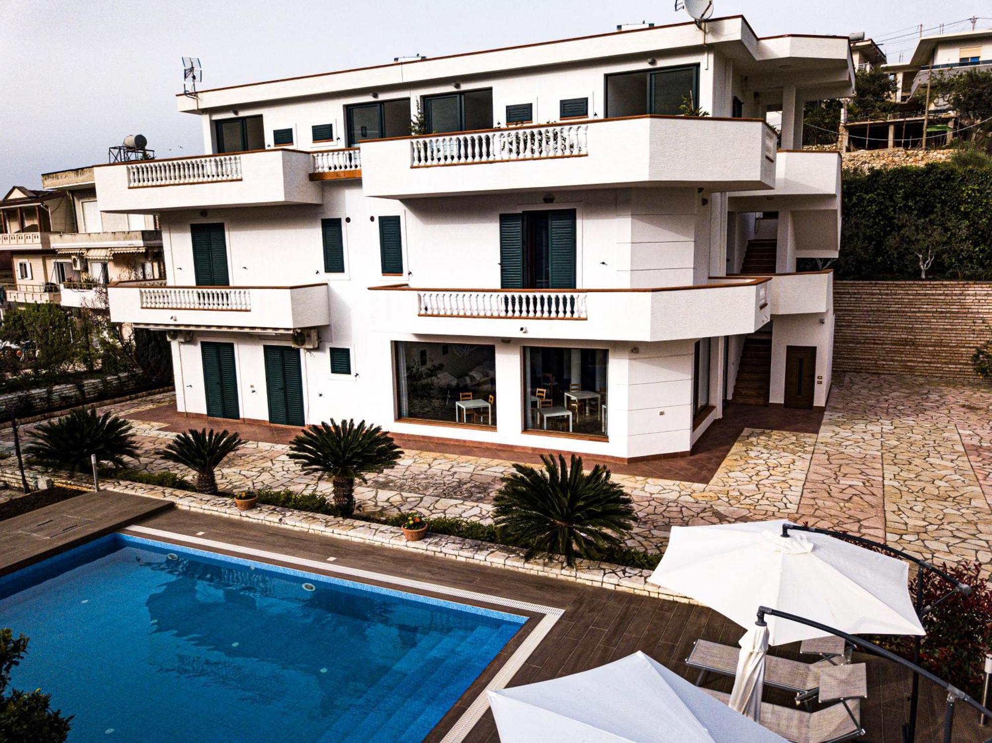 Villa La Quiete - Adults Only Cuke Buitenkant foto